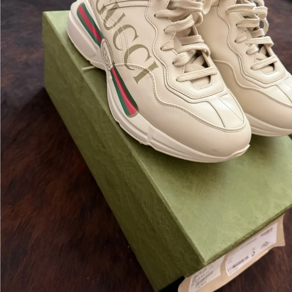 Gucci Beige Sneakers with Logo Accent